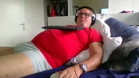 Snapshot of luley58 chatting on September 10, 10:47 am luley58 online show from September 10, 10:47 am