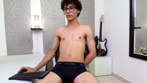 Vanity ErosX online show from January 19, 4:25 pm