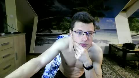 Andrew independent model 2000-0000 CET daily online show from April 12, 6:31 pm