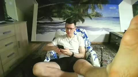 Andrew independent model 2000-0000 CET daily online show from May 15, 9:34 pm
