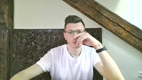Andrew independent model 2000-0000 CET daily online show from May 19, 1:39 pm