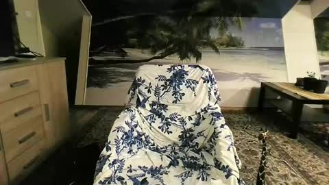 Andrew independent model 2000-0000 CET daily online show from May 9, 8:43 pm