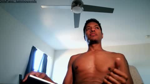 luminous online show from November 23, 7:03 pm