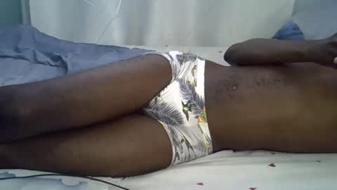 Snapshot of lunalove22_ chatting on October 4, 5:34 am lunalove22_ online show from October 4, 5:34 am