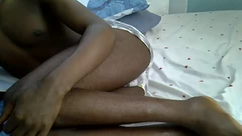 Snapshot of lunalove22_ chatting on September 26, 6:44 am lunalove22_ online show from September 26, 6:44 am