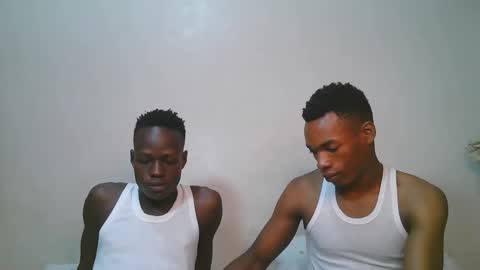 luoislove online show from February 22, 8:16 am