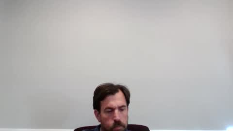 Luv2likslit online show from April 11, 12:52 pm