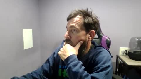 Luv2likslit online show from November 22, 9:09 am