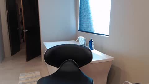 luv_missle online show from March 9, 7:59 pm