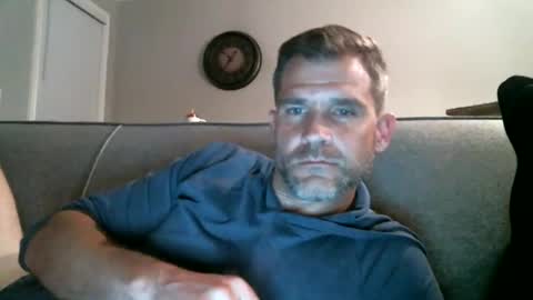 Snapshot of luvalonsix chatting on October 6, 4:39 am luvalonsix online show from October 6, 4:39 am