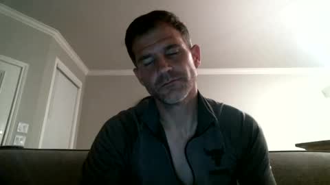 Snapshot of luvalonsix chatting on September 17, 3:40 am luvalonsix online show from September 17, 3:40 am