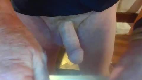 Snapshot of luvcamgirlz chatting on March 10, 10:55 pm luvcamgirlz online show from March 10, 10:55 pm