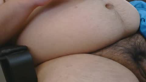 Snapshot of luvvslutss22 chatting on October 2, 9:13 am luvvslutss22 online show from October 2, 9:13 am