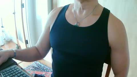 Snapshot of luvzjerkingoff chatting on February 5, 6:48 pm luvzjerkingoff online show from February 5, 6:48 pm