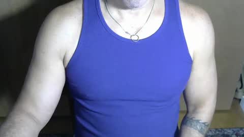 Snapshot of luvzjerkingoff chatting on February 14, 1:02 am luvzjerkingoff online show from February 14, 1:02 am