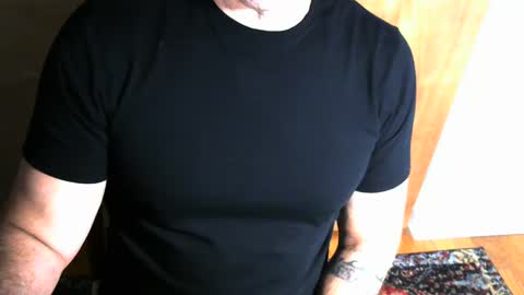 Snapshot of luvzjerkingoff chatting on January 24, 12:42 am luvzjerkingoff online show from January 24, 12:42 am