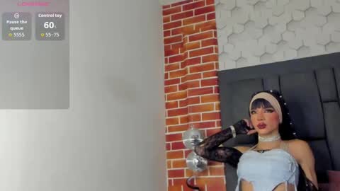 luxuryheavenn online show from April 10, 6:48 pm