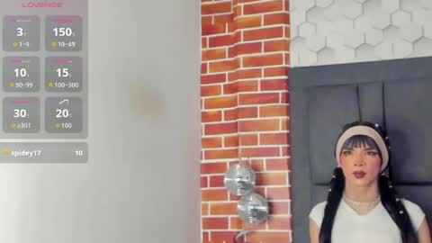 luxuryheavenn online show from April 16, 9:39 pm