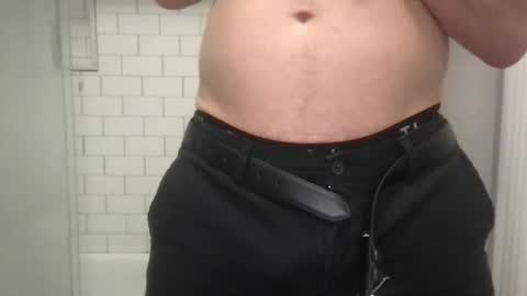 lvguynextdoor440656 online show from November 4, 3:29 am