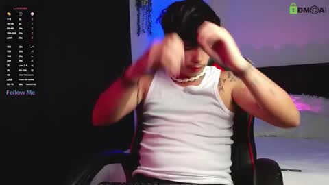 Snapshot of lylebennett_ chatting on September 19, 12:16 pm Lyle Bennett Freelance Model online show from September 19, 12:16 pm