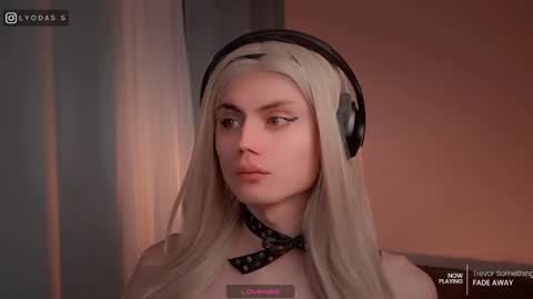 Lyodass online show from April 19, 2:22 am