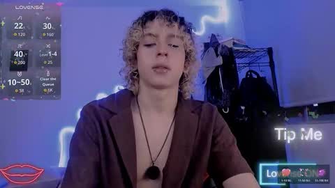 Lyric online show from March 11, 4:41 am