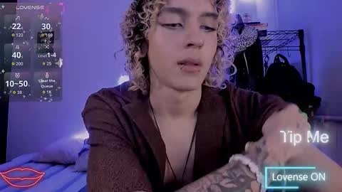 Lyric online show from March 20, 2:04 am