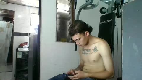 Snapshot of m0ntana777 chatting on September 20, 6:41 pm m0ntana777 online show from September 20, 6:41 pm