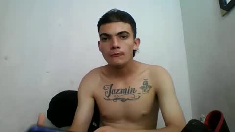 Snapshot of m0ntana777 chatting on September 22, 10:37 am m0ntana777 online show from September 22, 10:37 am