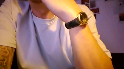 Fucklover online show from February 8, 2:39 am