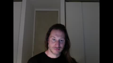 Snapshot of m4rduk81 chatting on October 19, 5:12 am m4rduk online show from October 19, 5:12 am