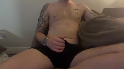 Snapshot of m_ass_k chatting on January 11, 6:44 pm m-ass-k online show from January 11, 6:44 pm