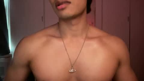 Snapshot of mac_cain chatting on October 18, 2:33 pm Maccain online show from October 18, 2:33 pm