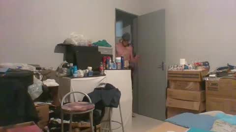 Snapshot of machoalex chatting on September 19, 5:13 pm MACHOLIVRE online show from September 19, 5:13 pm
