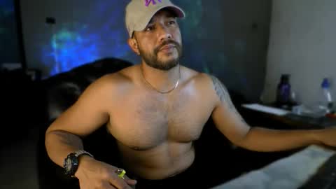 Javier papichulo master how do you want online show from May 12, 7:39 am
