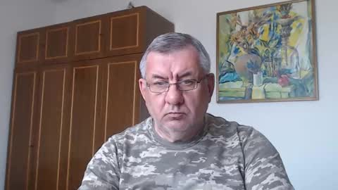 Macho online show from April 25, 2:03 pm