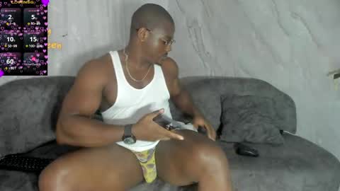 MACKBIG DICK im a damn dominant I like ATMs INSTAGRAM Edwinaragonc online show from May 3, 4:15 am