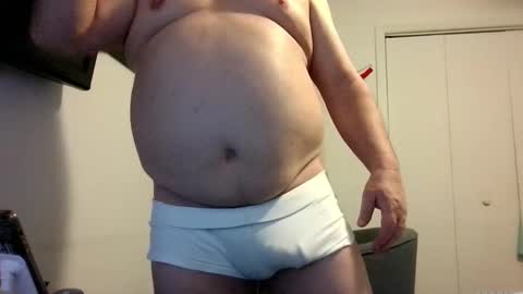 mackdocc001 online show from December 18, 3:08 pm