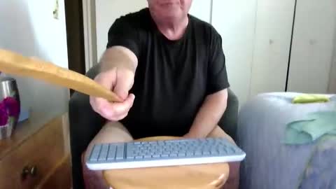 mackdocc001 online show from February 24, 5:25 pm