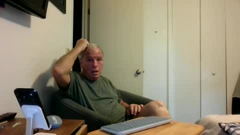 mackdocc001 online show from June 16, 2:08 pm