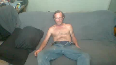 Snapshot of mackdog1369 chatting on March 11, 10:20 pm mackdog1369 online show from March 11, 10:20 pm