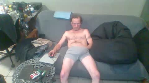 Snapshot of mackdog1369 chatting on February 27, 6:53 pm mackdog1369 online show from February 27, 6:53 pm