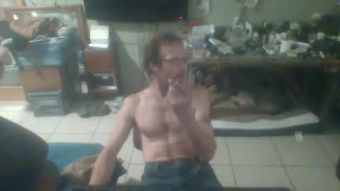 Snapshot of mackdog1369 chatting on December 28, 4:30 am mackdog1369 online show from December 28, 4:30 am