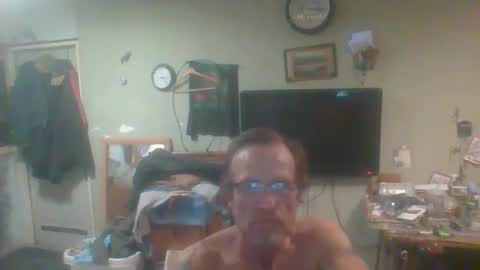 Snapshot of mackdog1369 chatting on December 29, 9:17 am mackdog1369 online show from December 29, 9:17 am