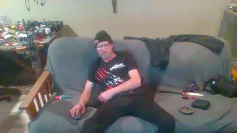 Snapshot of mackdog1369 chatting on March 6, 7:25 am mackdog1369 online show from March 6, 7:25 am