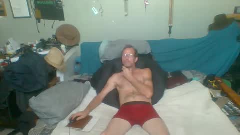Snapshot of mackdog1369 chatting on September 12, 9:59 pm mackdog1369 online show from September 12, 9:59 pm