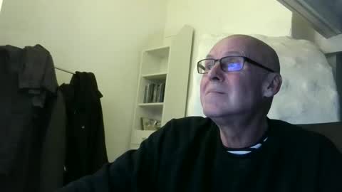 madio1187940 online show from December 23, 1:58 am