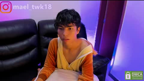 Mael online show from April 6, 7:03 pm