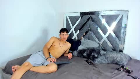 mael_wuiallli online show from June 13, 3:48 am