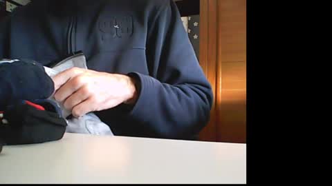Snapshot of maestrojedi0 chatting on December 14, 2:42 pm Maestrojedi0 online show from December 14, 2:42 pm